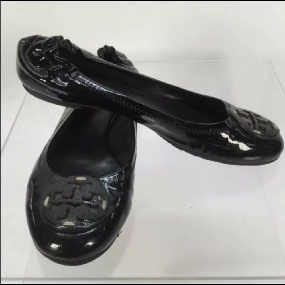 Tory Burch Black Patent Leather Embroidered Logo Reva Flats SZ 8